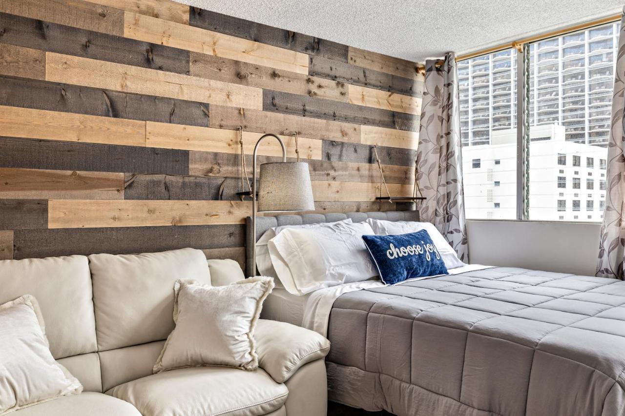 Modern Waikiki Condo Perfect For Beach Getaway! Хонолулу Екстериор снимка